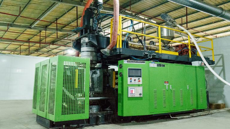 DAK Industrial state-of-the-art polyresin and blow mold manufacturing facility in Huizhou, China